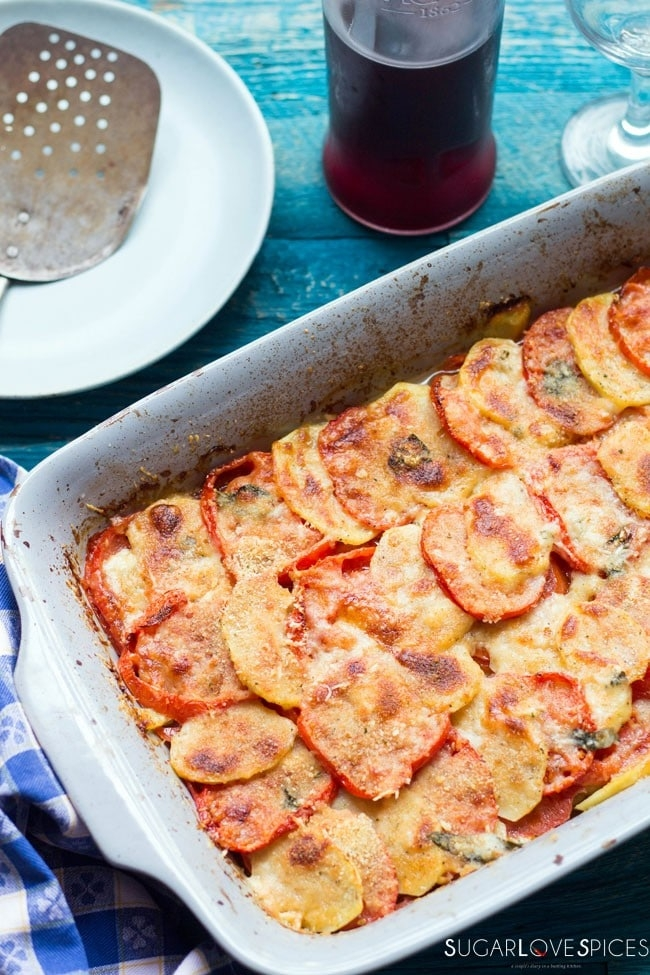 Potatoes-Baked-with-Tomatoes-Patate-e-Pomodori-al-Forno-pinterest